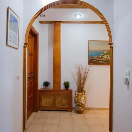 Almira Inn Chora (Ios)